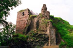 Pohled na horní hrad od severovýchodu 2004